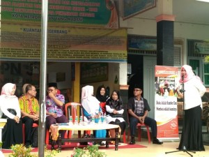 Tour literasi SMPN 3 Pekanbaru.