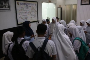 SMK Muhammadiyah 3 Pekanbaru melakukan kunjungan praktek