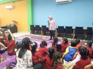 Kunjungan TK TK Cahaya Bunda School Pekanbaru ke Dispusip w